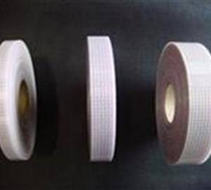 Seaming Non-Adhesive Tape Roll